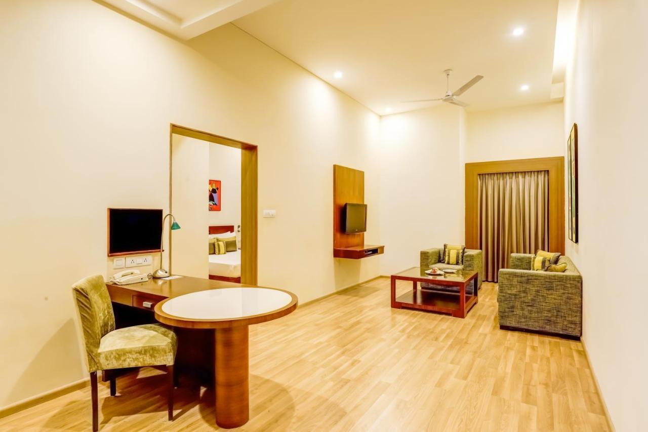 Lemon Tree Hotel Electronics City Bangalore Extérieur photo