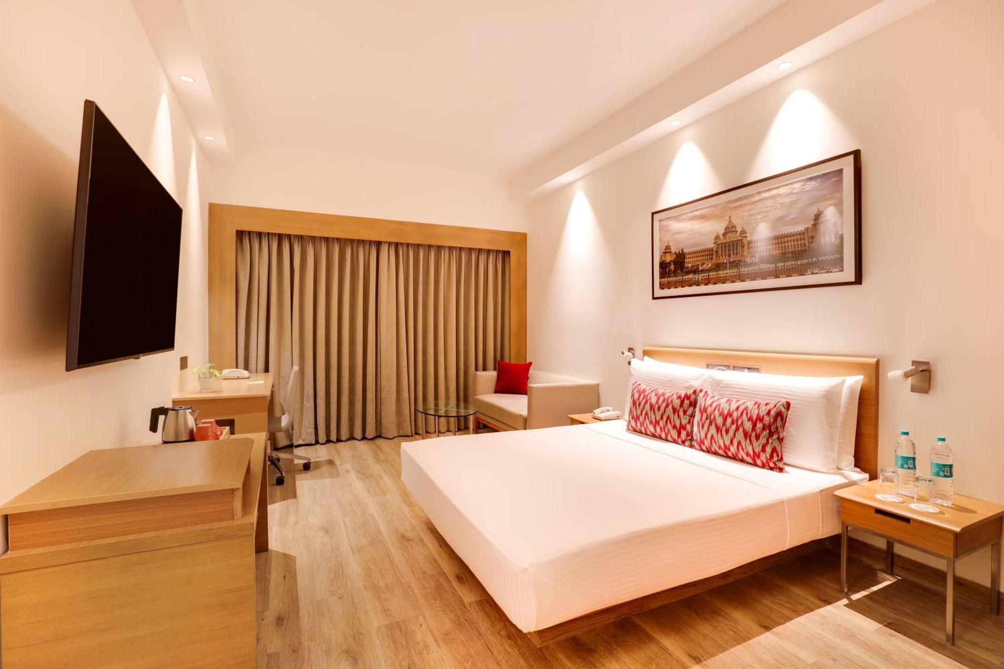 Lemon Tree Hotel Electronics City Bangalore Extérieur photo
