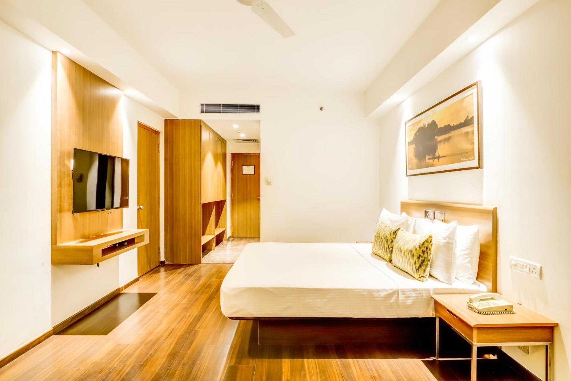 Lemon Tree Hotel Electronics City Bangalore Extérieur photo